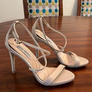 Steve Madden Nude Heels, size 6.5